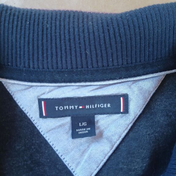 Tommy Hilfiger Men's Gray Signature Solid Quarter-Zip Sweater Size Large Preppy - Picture 3 of 10